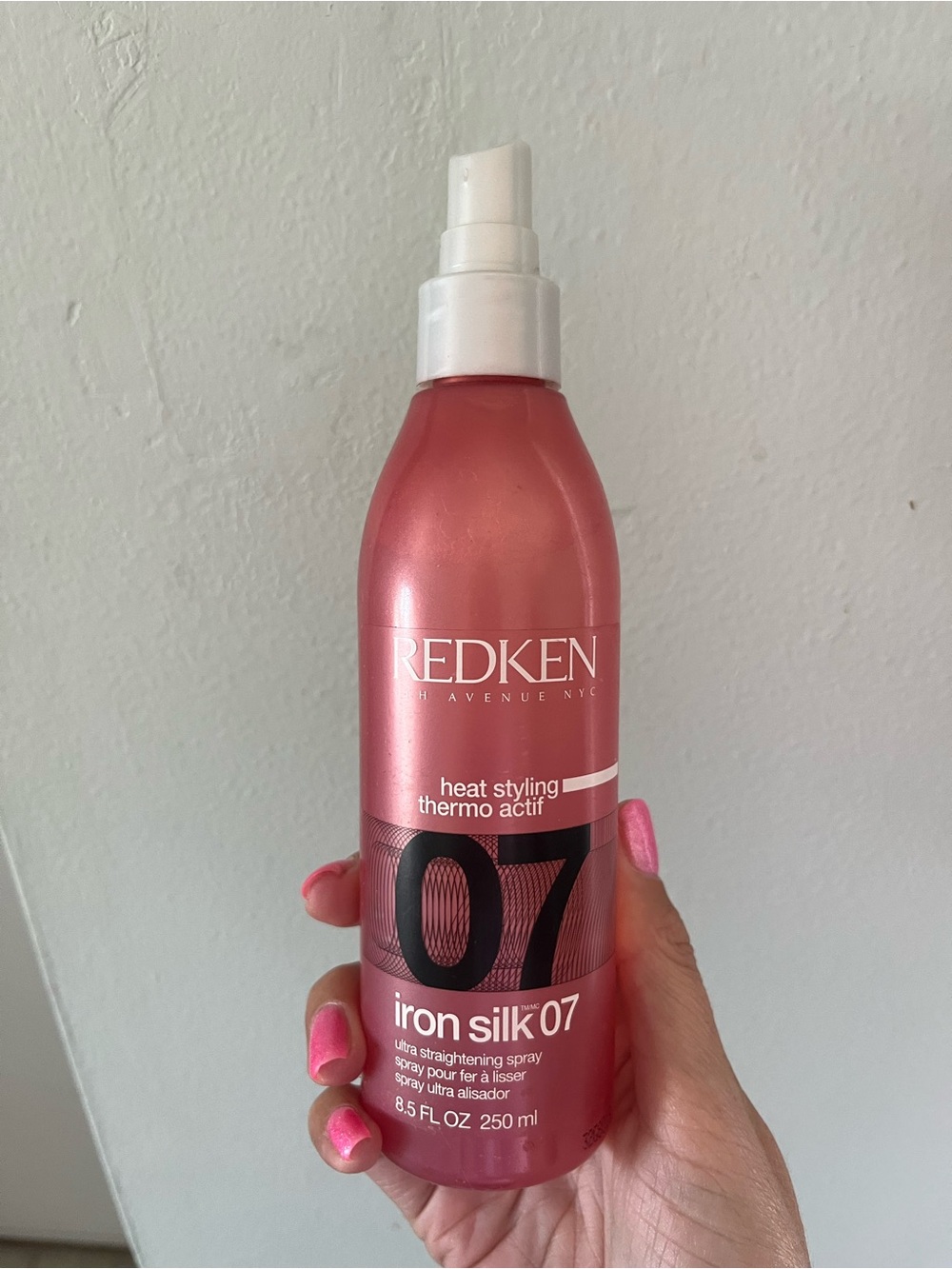 Redken Heat Styling Iron Silk 07 Spray - Rose Pink Bottle retired collection